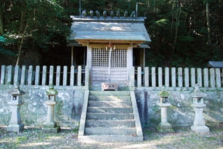 青彦神社（井関）