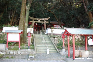 宇久井神社